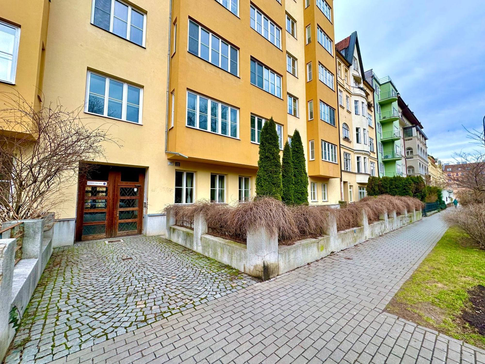 Botanique Rooms With Sauna By Homester Brno Esterno foto