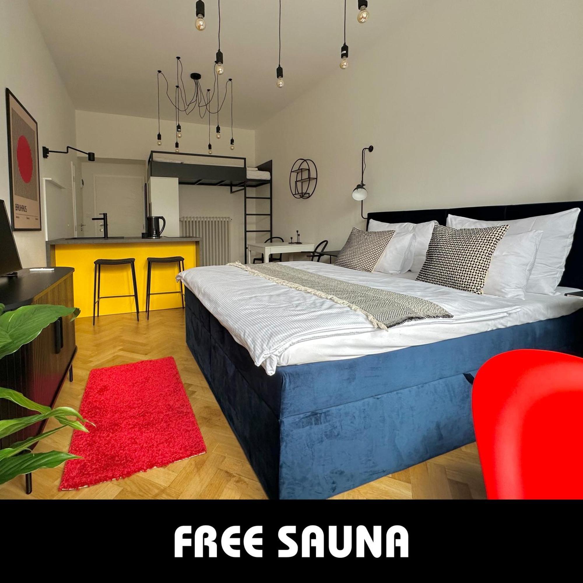 Botanique Rooms With Sauna By Homester Brno Esterno foto